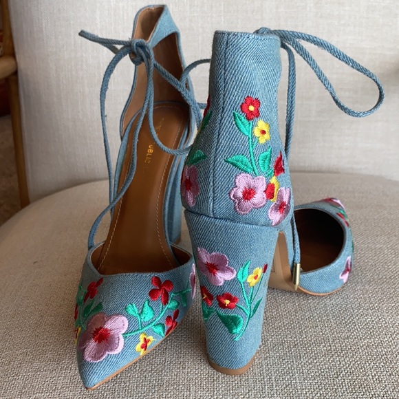 Shoe republic embroidered denim heels - Picture 2 of 3